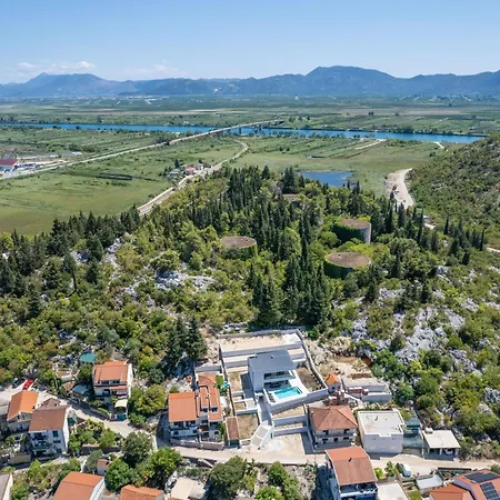 Familiy Navis With Heated Pool * Rogotin