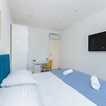Familiy Navis With Heated Pool Villa